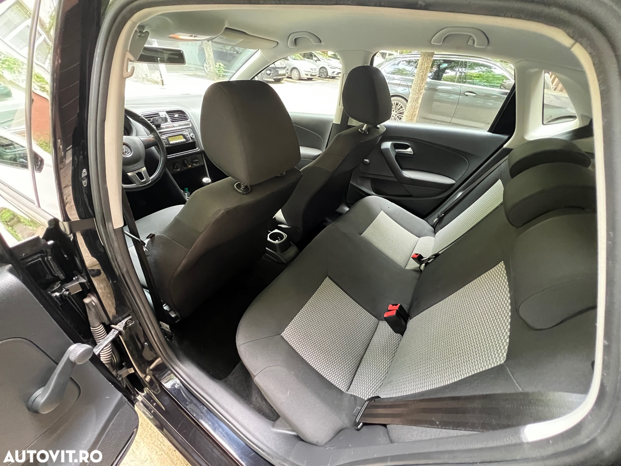 Volkswagen Polo 1.6 TDI Trendline - 28