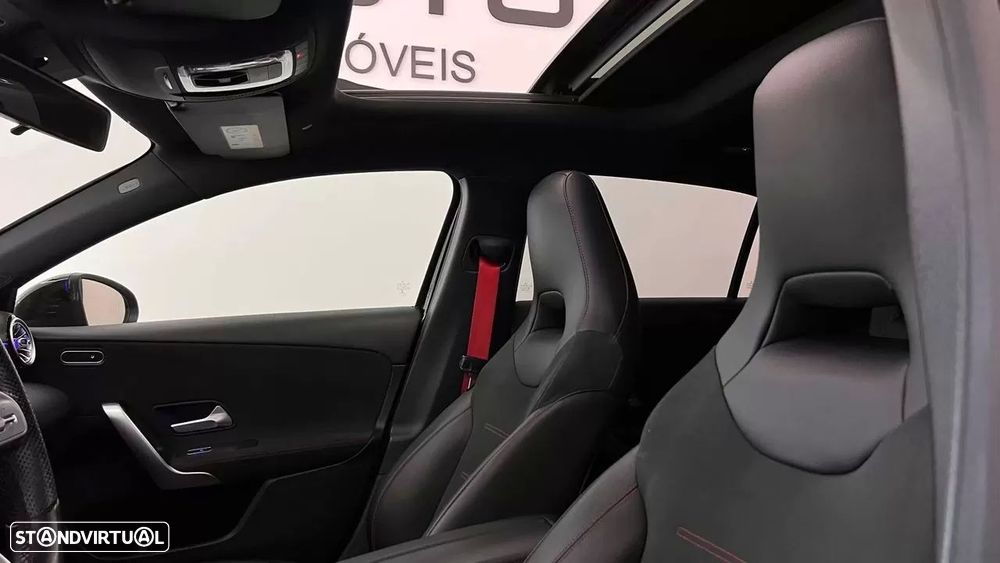 Mercedes-Benz A 35 AMG 4Matic Speedshift DCT 8G Line Advanced Plus - 32