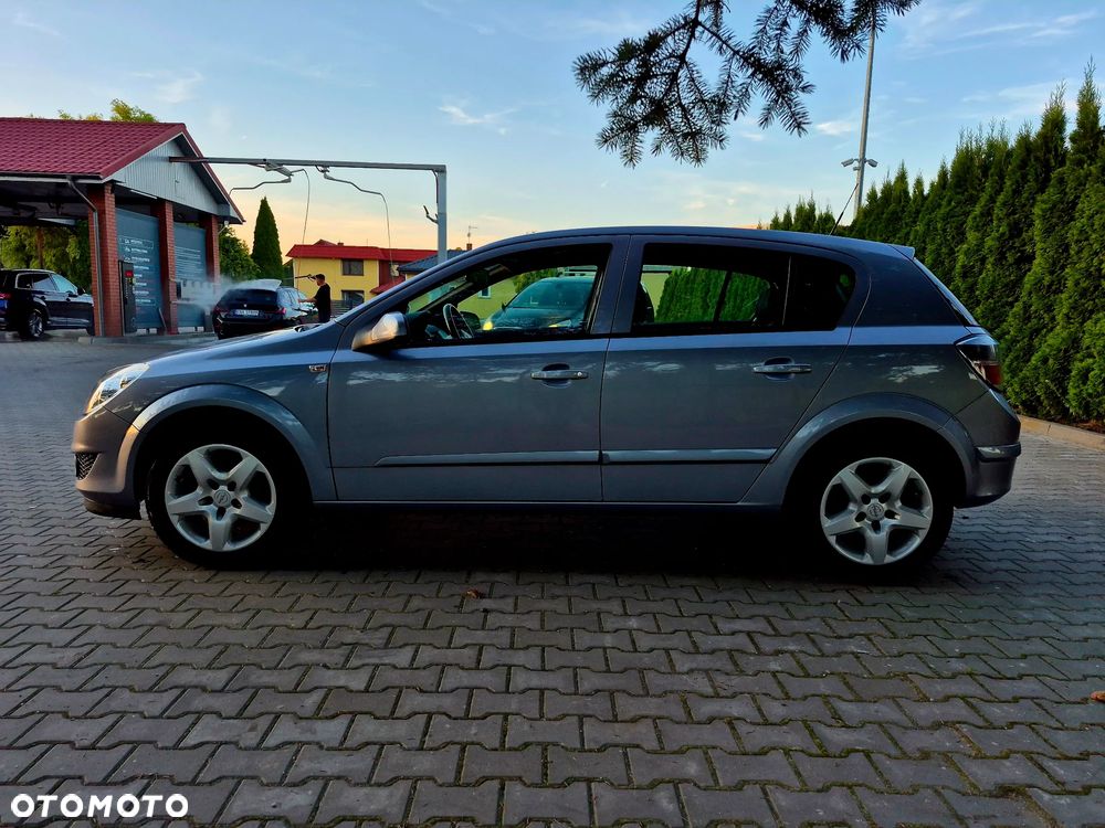 Opel Astra - 18