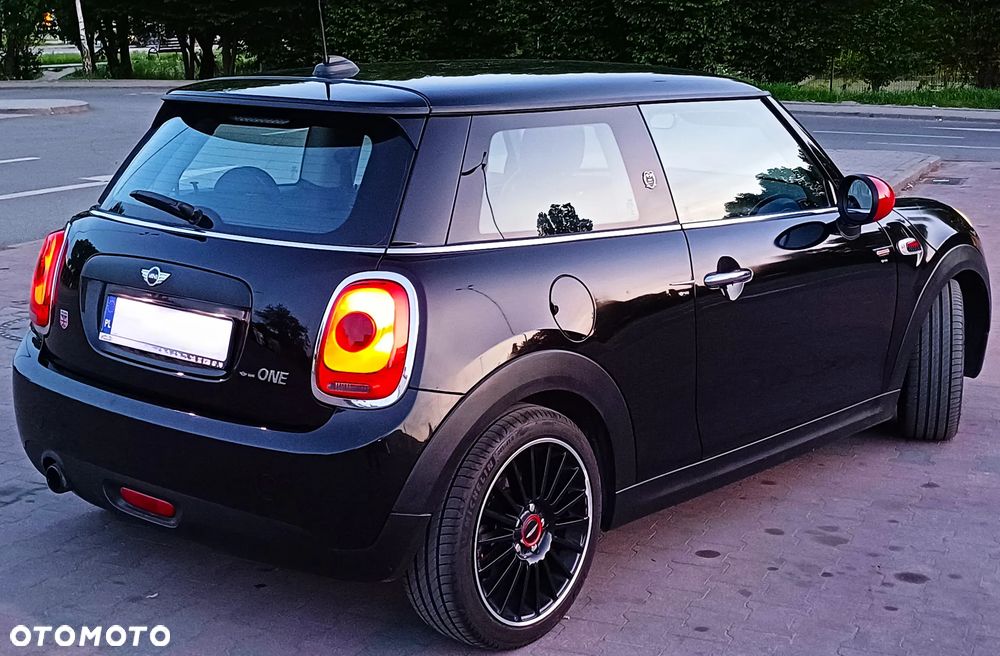 Mini One 2016 photo 4