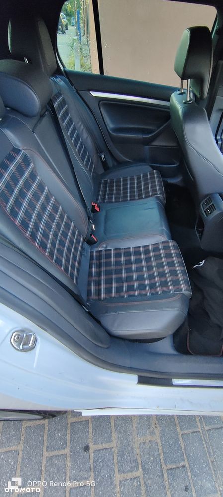 Volkswagen Golf - 11