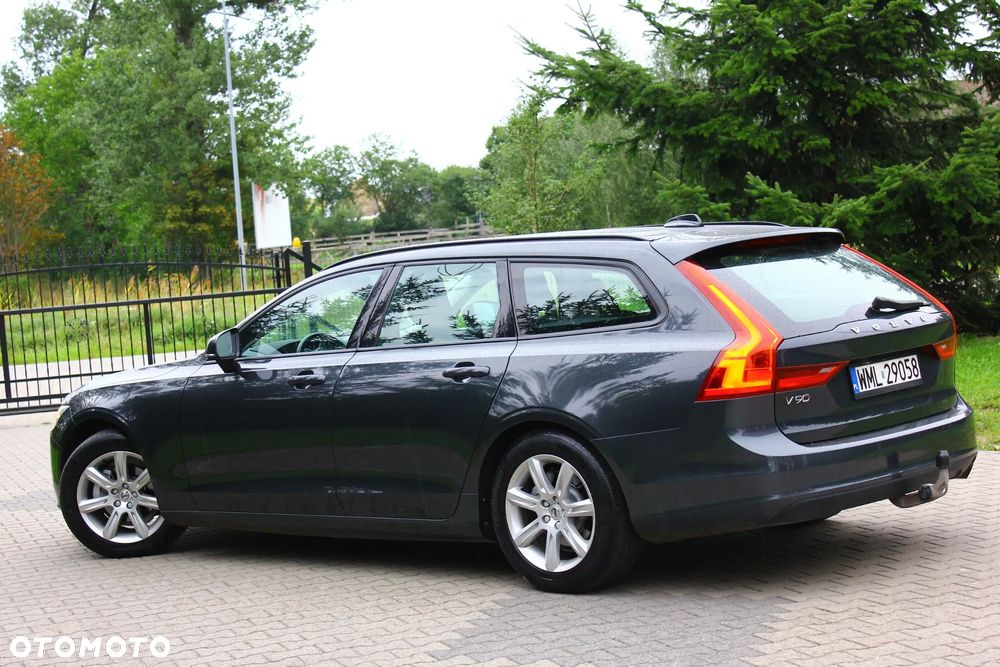 Volvo V90 D3 Momentum - 5