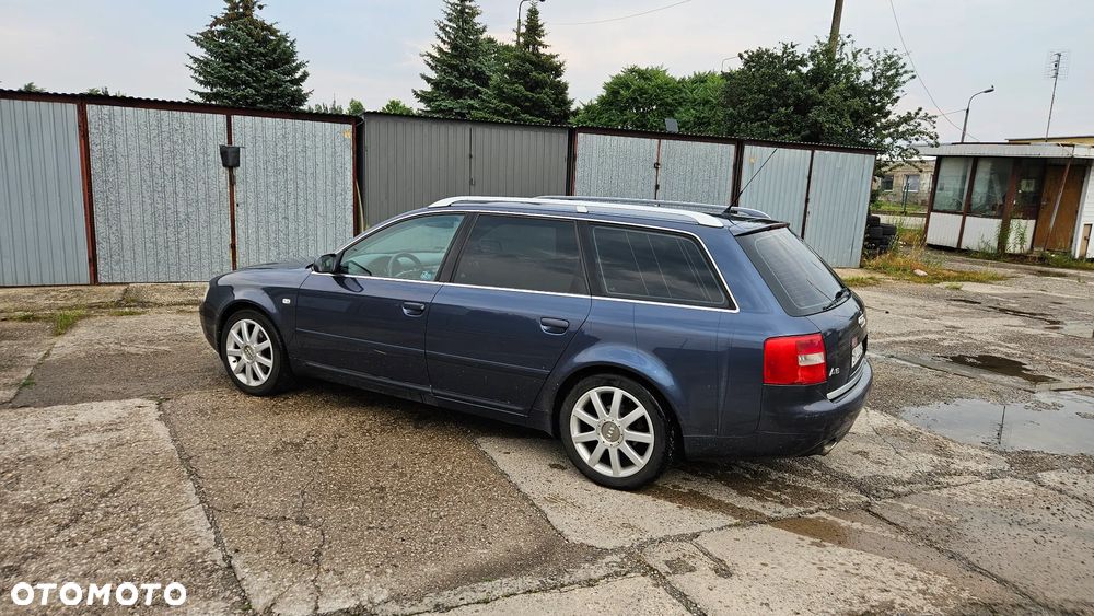 Audi A6 Avant 2.4 quattro - 6