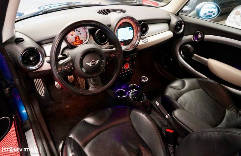 MINI 3 Portas Cooper SD - 8