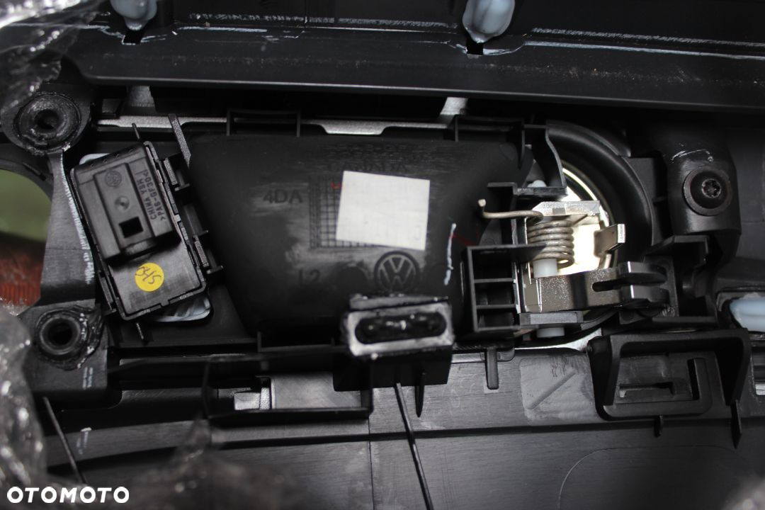 BOCZEK DRZWI LEWY VW BEETLE 5C 5C1867011 - 7