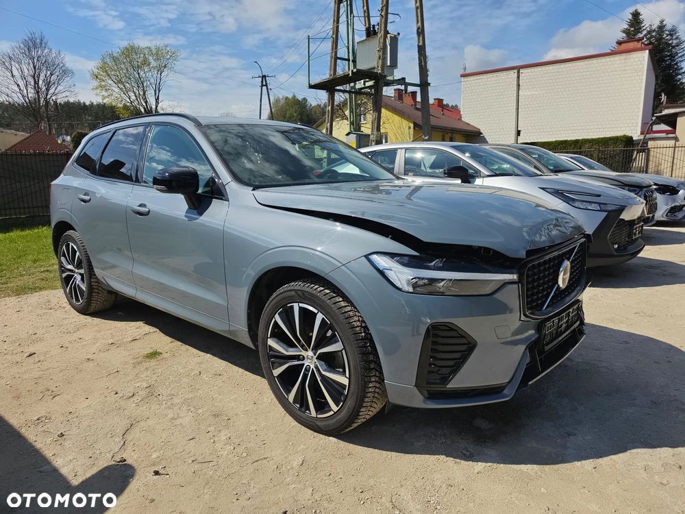 Volvo XC 60 B4 D AWD Plus Dark - 8