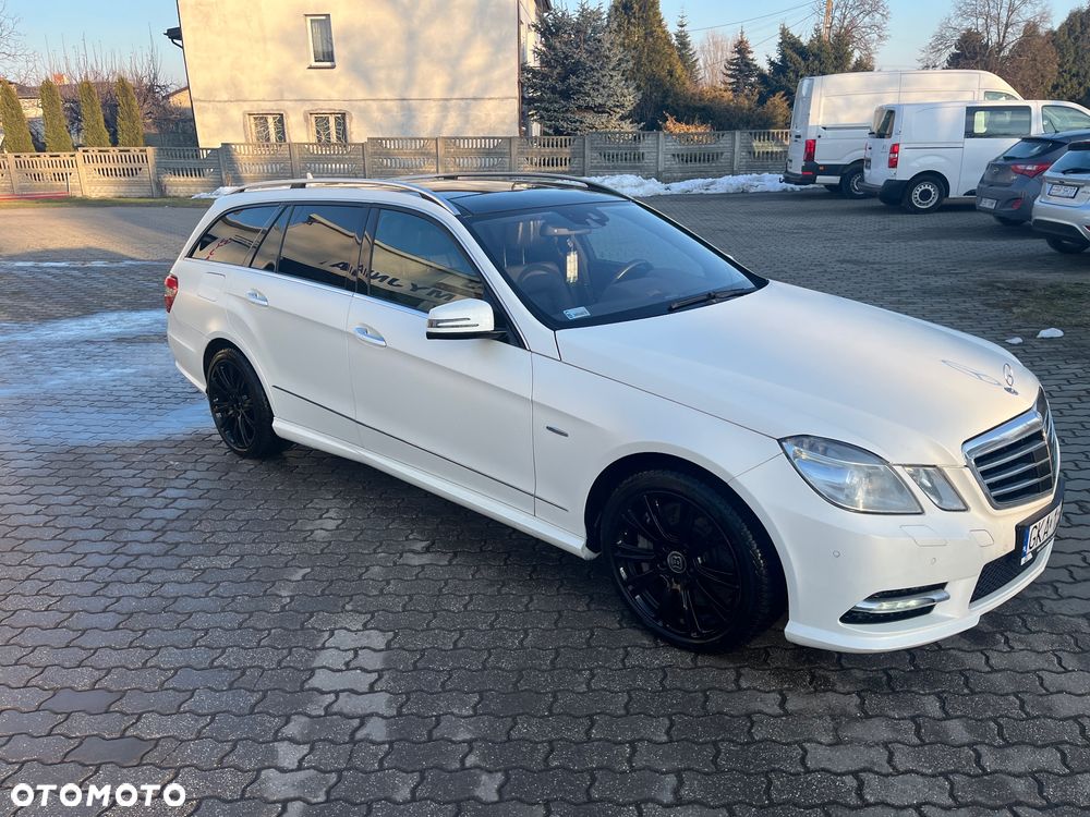 Mercedes-Benz Klasa E 500 4Matic BlueEFFICIENCY 7G-TRONIC Avantgarde - 2