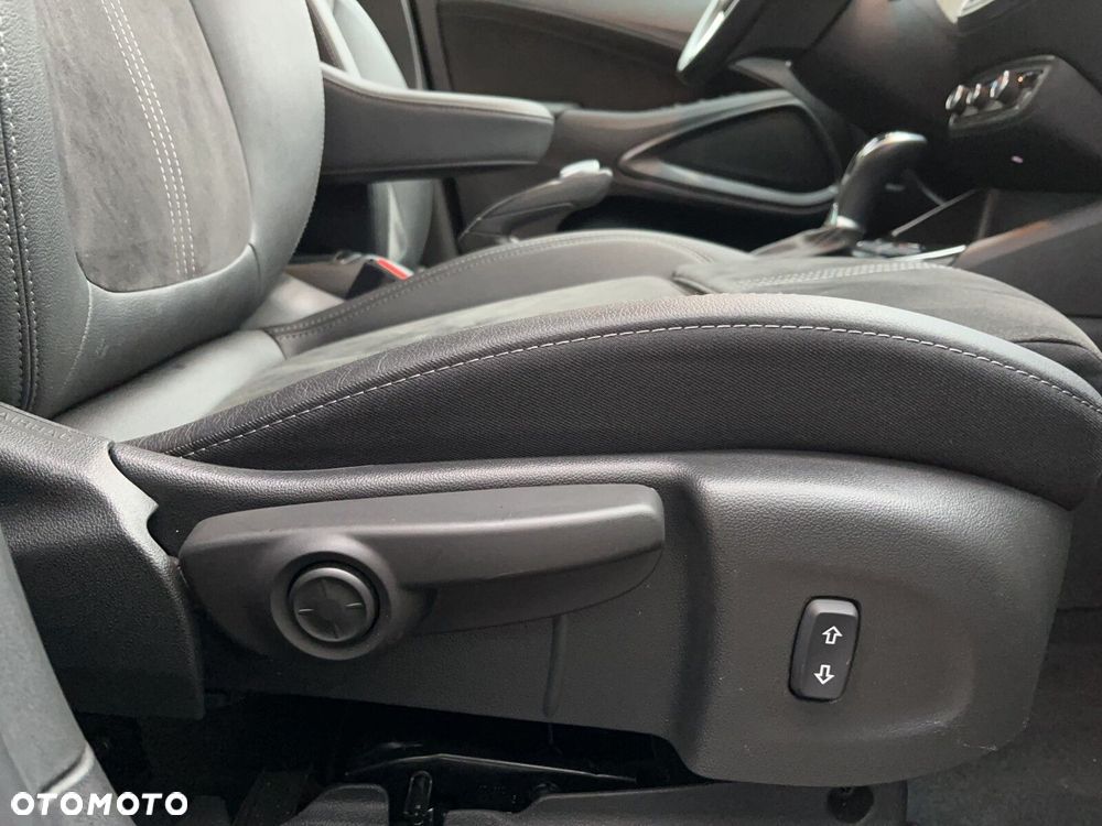 Opel Crossland X - 21