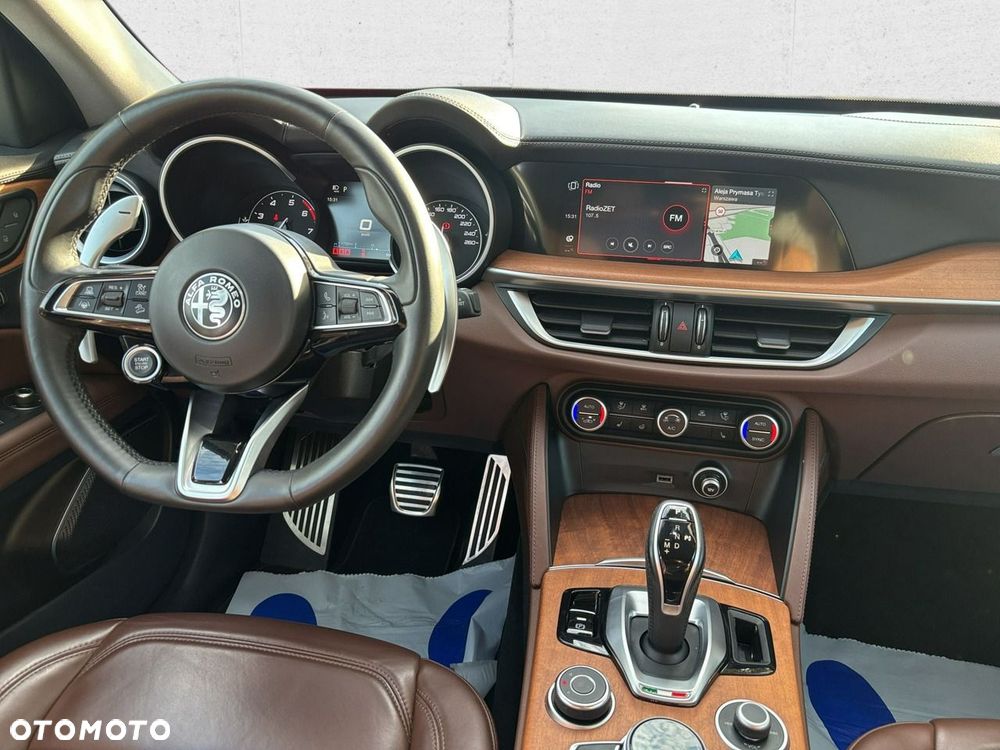 Alfa Romeo Stelvio - 22