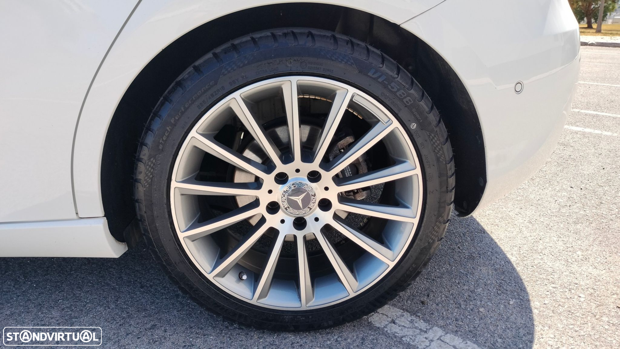 Mercedes-Benz A 180 d Style Plus Aut. - 44