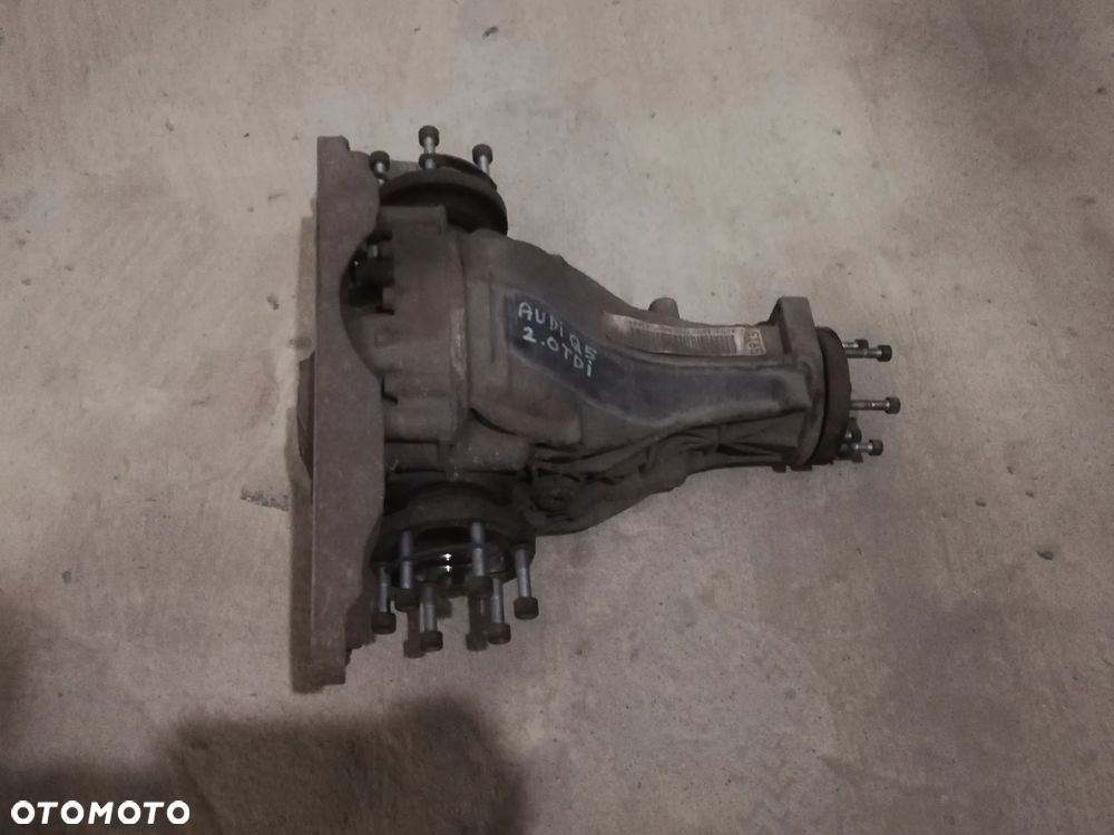 Audi Q5 8R 2.0TDI Dyferencjał TYŁ Mocowanie + śruby 0ar525083c PHH