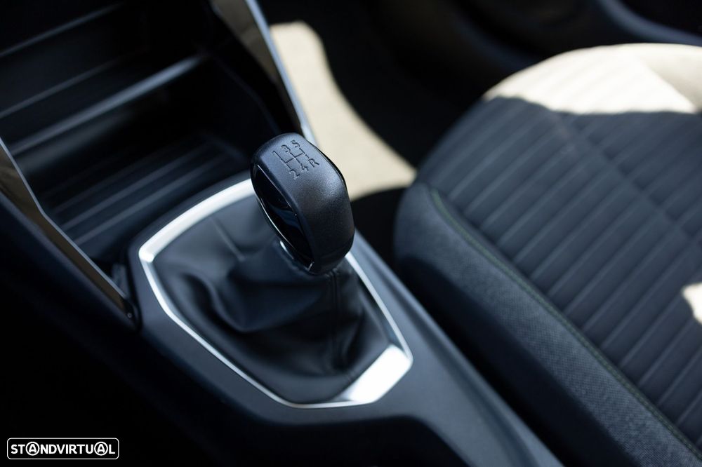 Peugeot 208 1.2 PureTech Active - 15