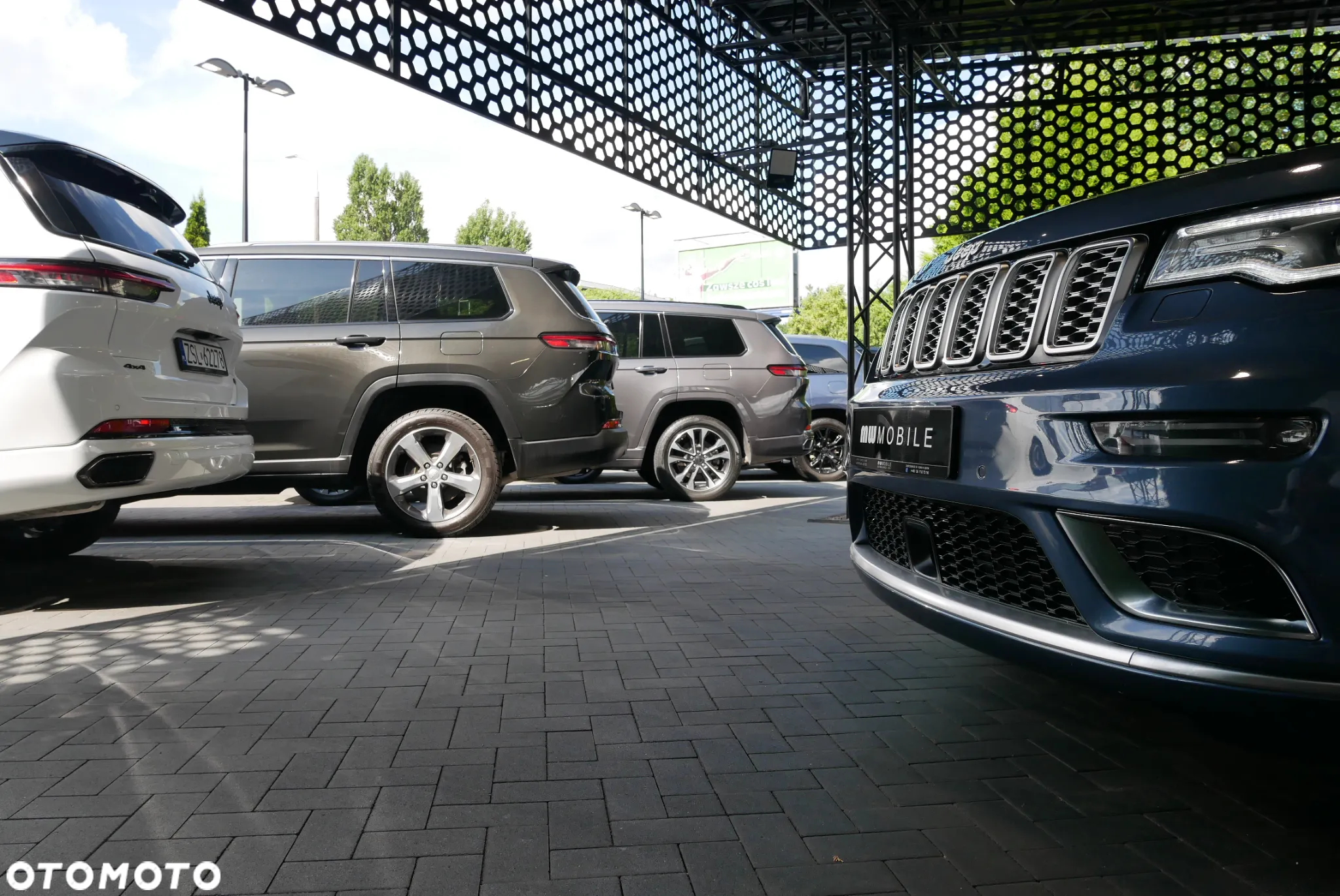 Jeep Grand Cherokee 5.7 V8 HEMI Summit - 36