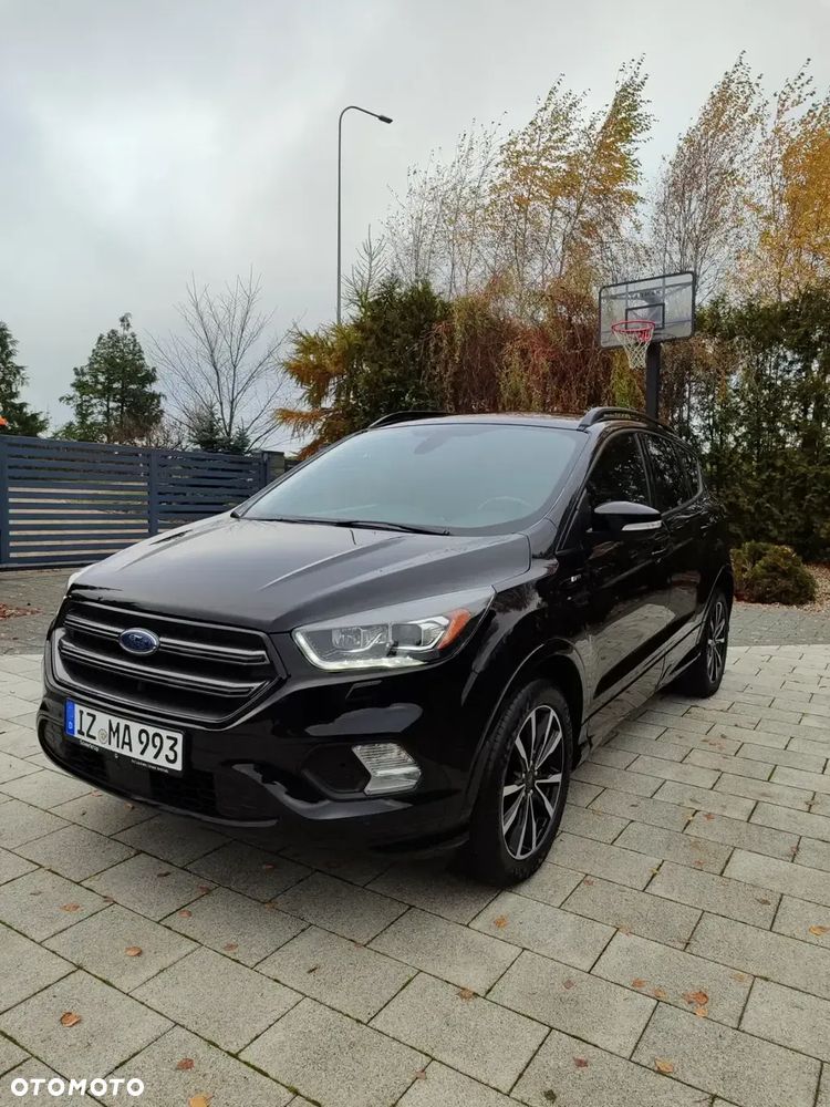 Ford Kuga 1.5 EcoBoost 2x4 ST-Line - 1