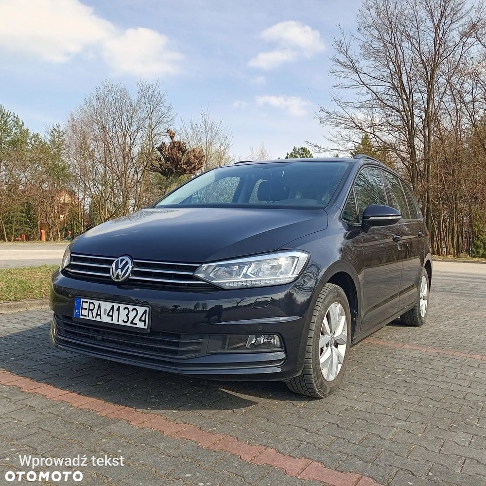 Volkswagen Touran - 1