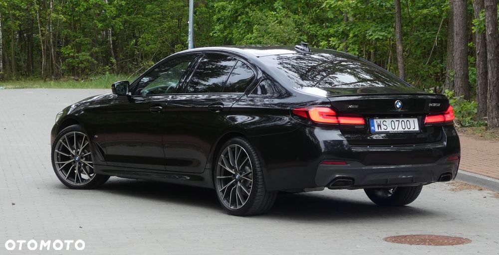 BMW Seria 5 2020 photo 2