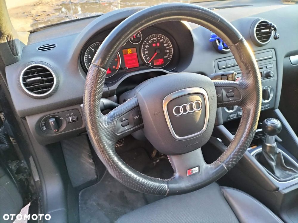 Audi A3 3-drzwiowe 1.6 S Line Sportpaket plus - 9