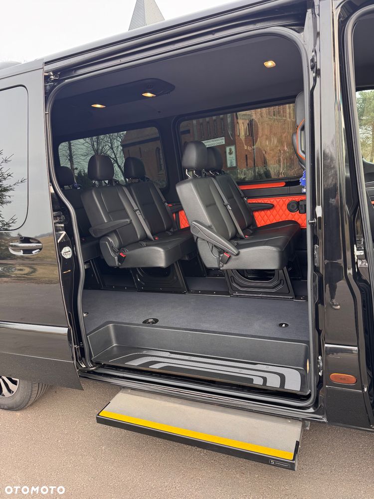 Mercedes-Benz Sprinter - 14