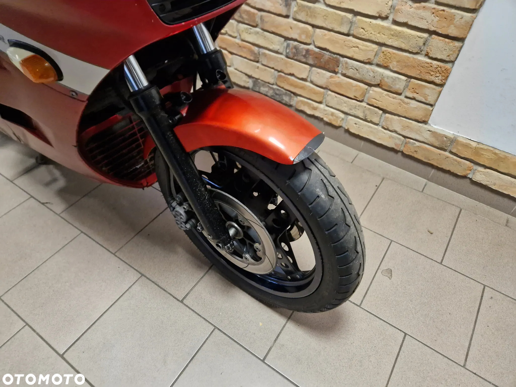 Honda VF - 27
