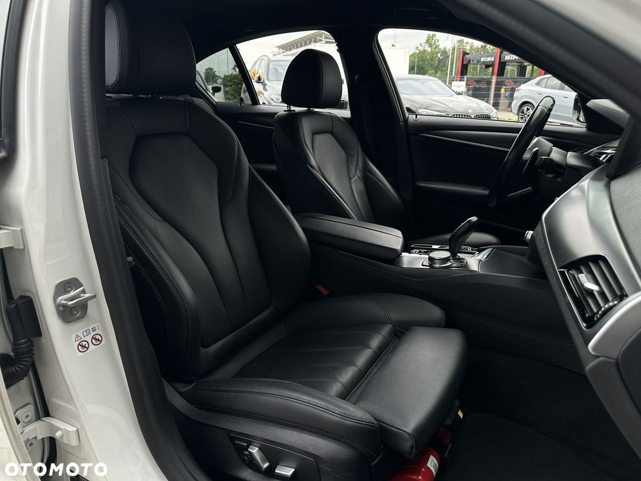 BMW Seria 5 530i xDrive M Sport sport - 18