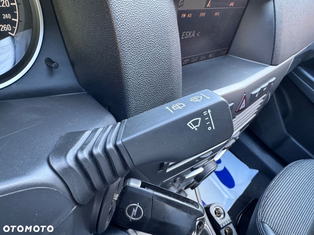 Opel Astra 2.0 Turbo Cosmo - 27