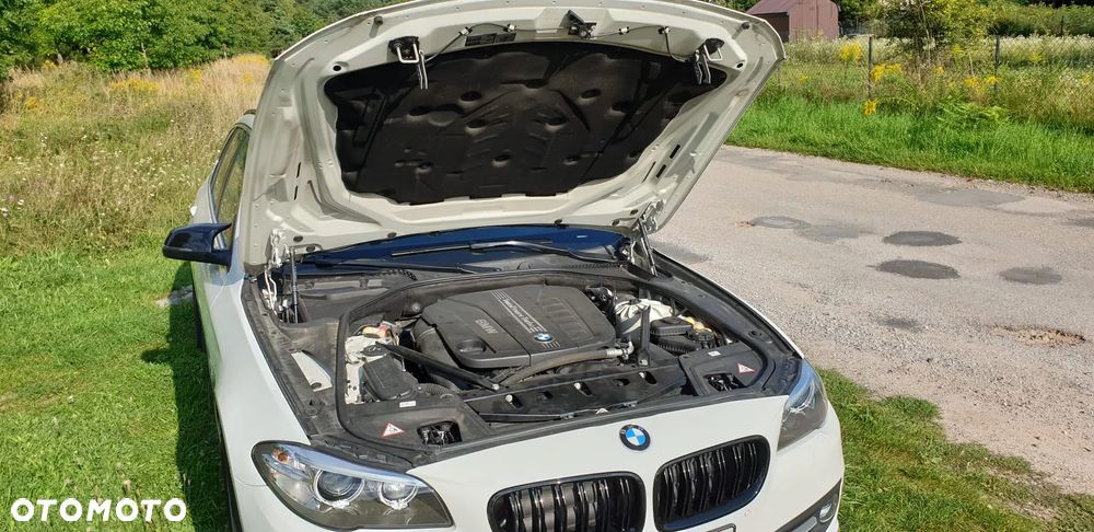 BMW Seria 5 530d xDrive Touring Sport-Aut Luxury Line - 9