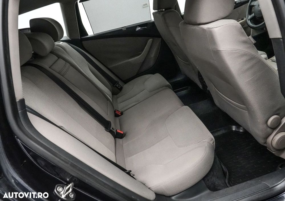 Volkswagen Passat Variant 2.0 TDI Highline DPF DSG - 14