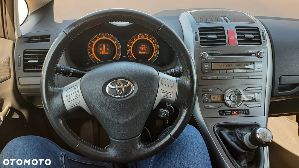 Toyota Auris 1.6 VVT-i Sol - 11