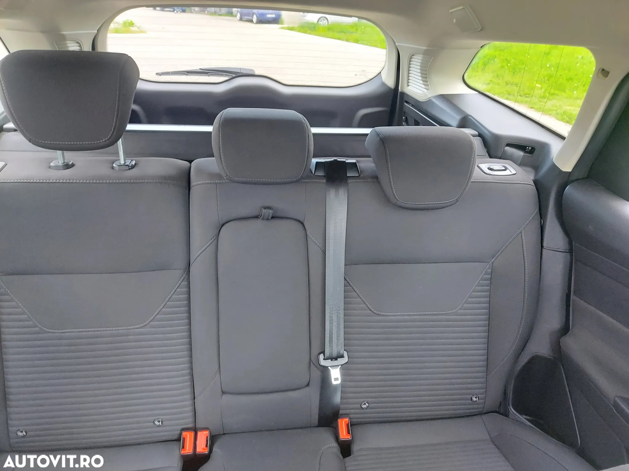 Ford Focus 1.5 EcoBlue Start-Stopp-System TITANIUM - 33