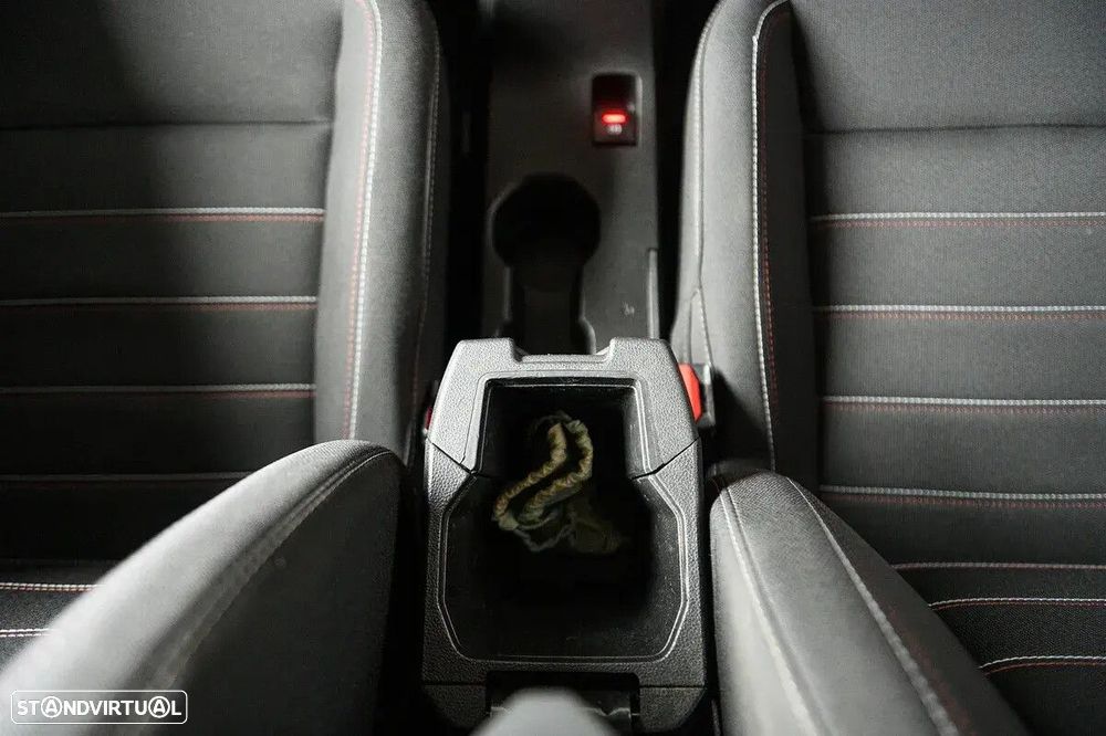 Dacia Jogger 1.0 TCe Extreme 7L - 26