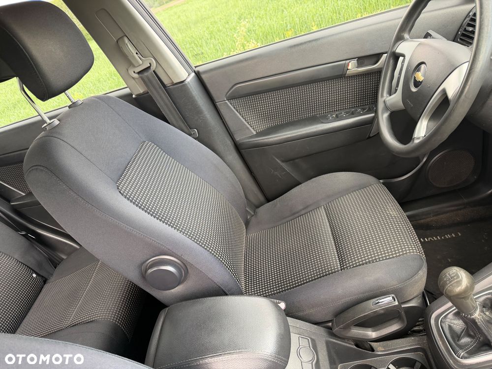 Chevrolet Captiva 2.0 d LS - 10