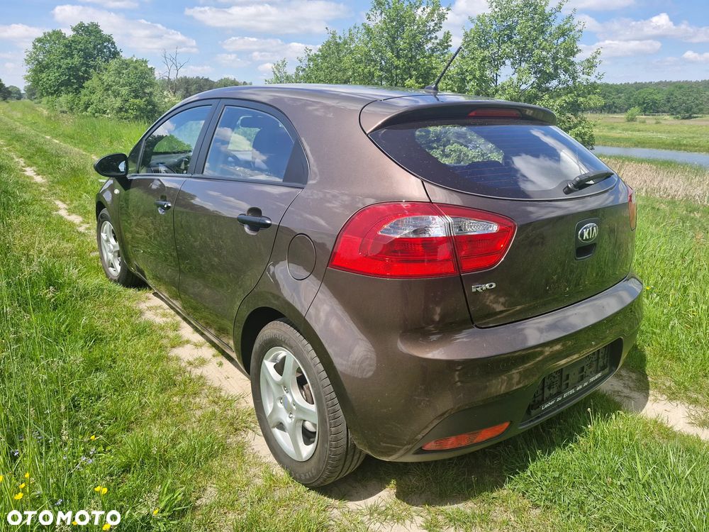 Kia Rio 1.2 Edition 7 - 4