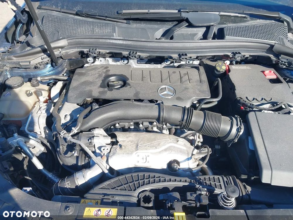 Mercedes-Benz GLA - 11