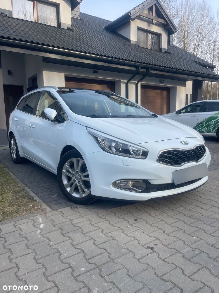 Kia Ceed - 1