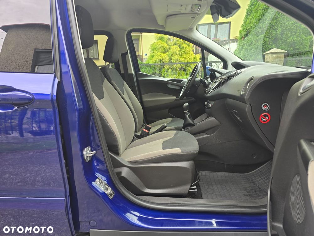 Ford Tourneo Courier 1.0 EcoBoost Titanium - 33
