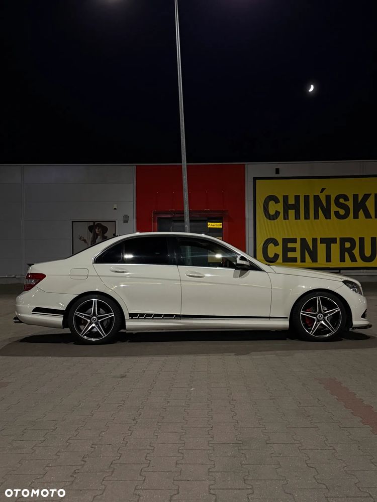 Mercedes-Benz Klasa C 300 Avantgarde 4-Matic - 5