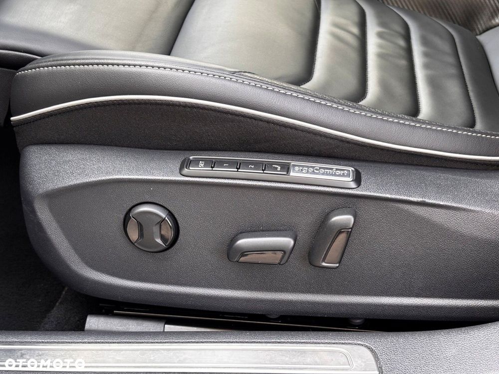 Volkswagen Arteon 2.0 TDI 4Motion R-Line DSG - 19