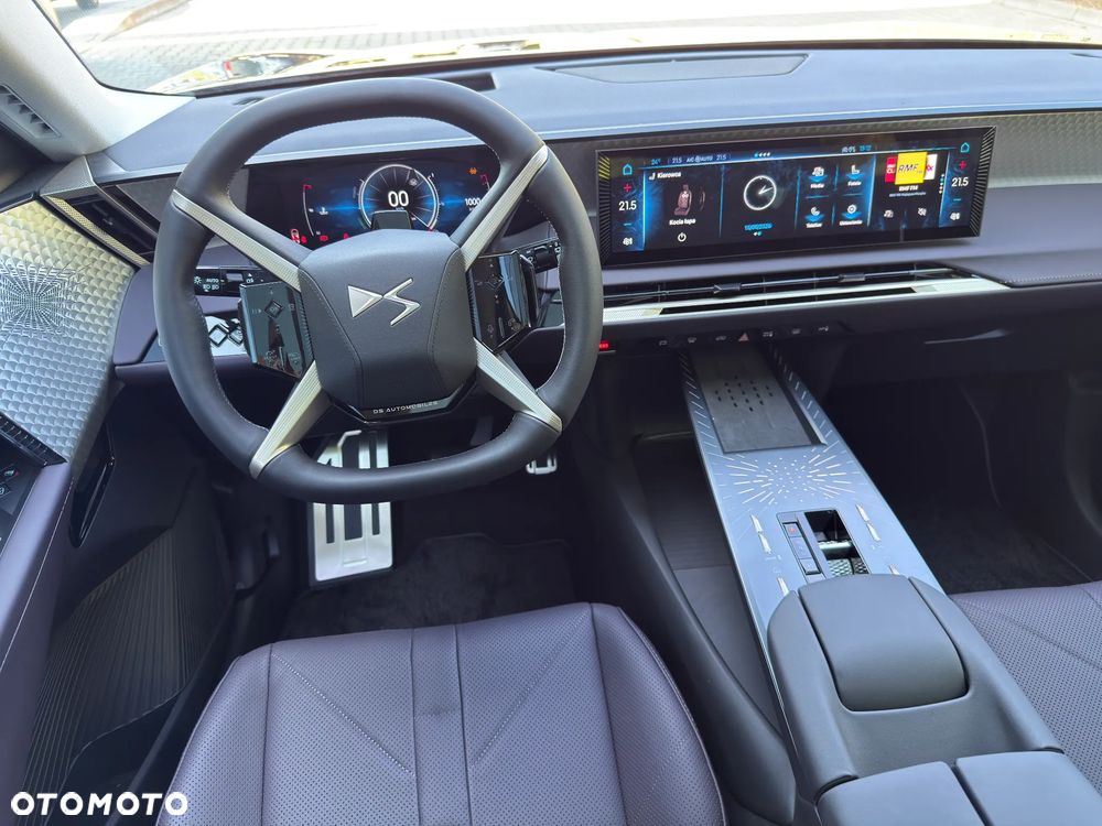 DS Automobiles N°7 1.2 mHEV La Premiere eDCS6 - 24
