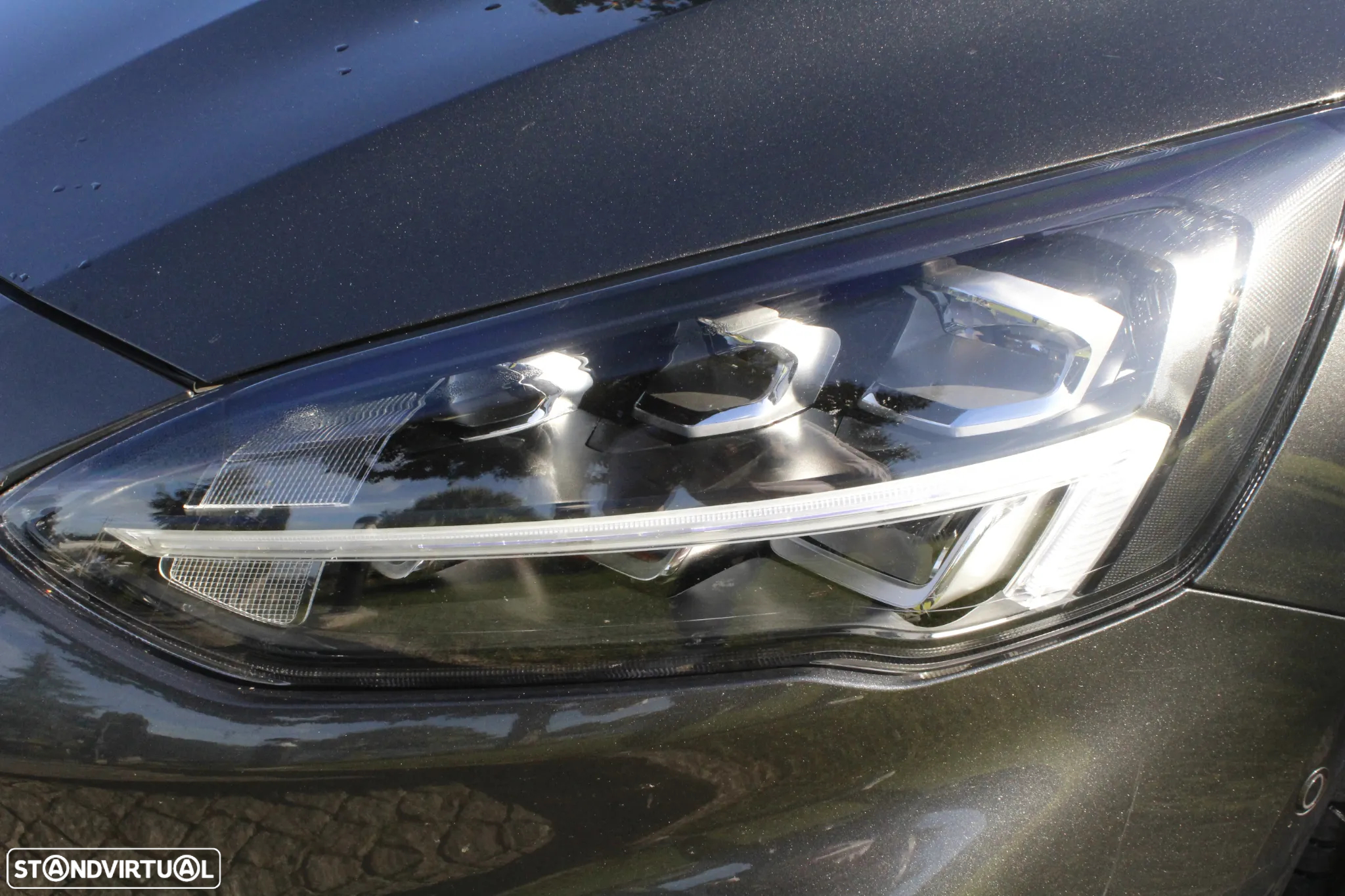 Ford Focus 1.0 EcoBoost MHEV ST-Line - 13