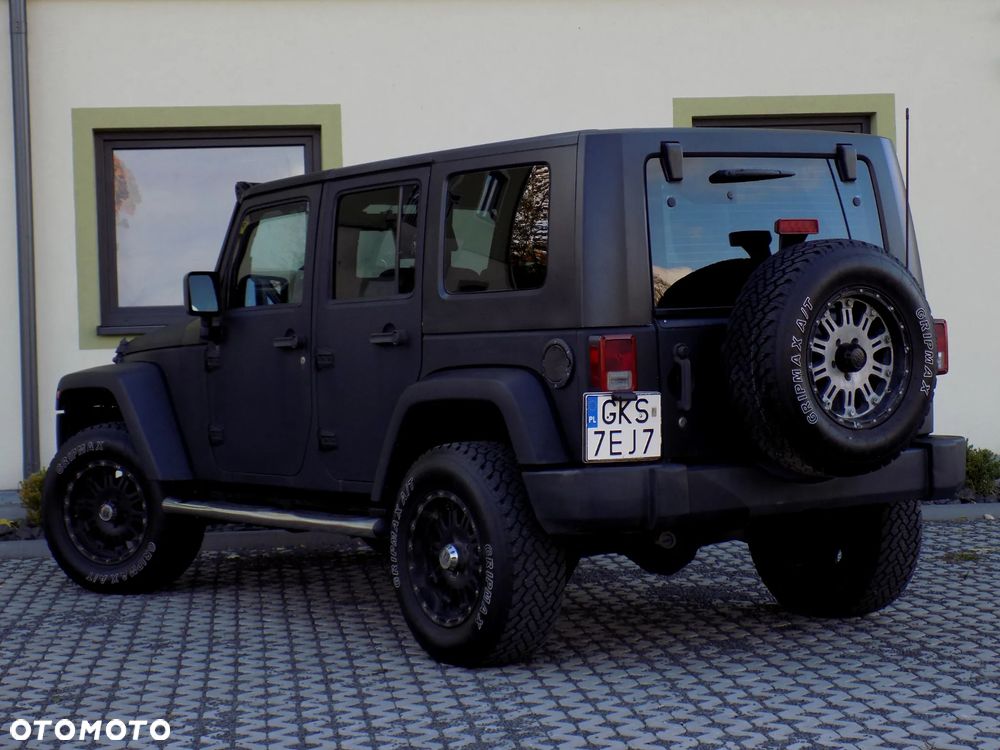 Jeep Wrangler - 11