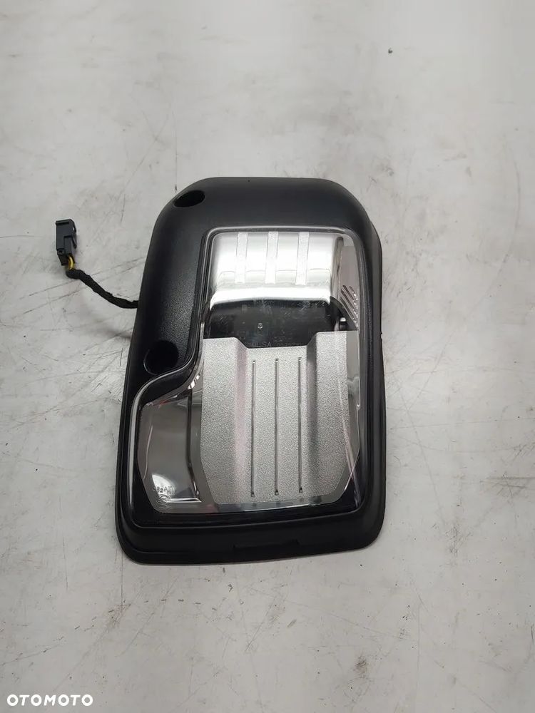 Lampka obrysowa kabiny Iveco Daily LED 5802297220 Lewa - 1