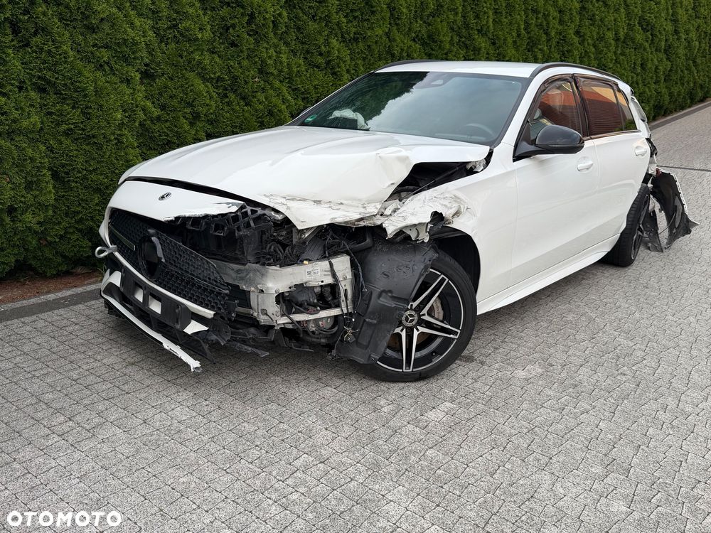 Mercedes-Benz Klasa C 300 4Matic 9G-TRONIC AMG Line - 9