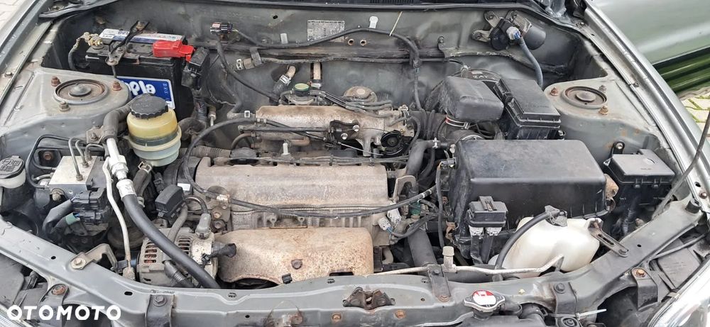 Toyota RAV4 2.0 - 6