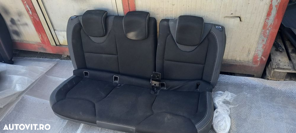 Banchete spate Renault Clio 2017 - 3