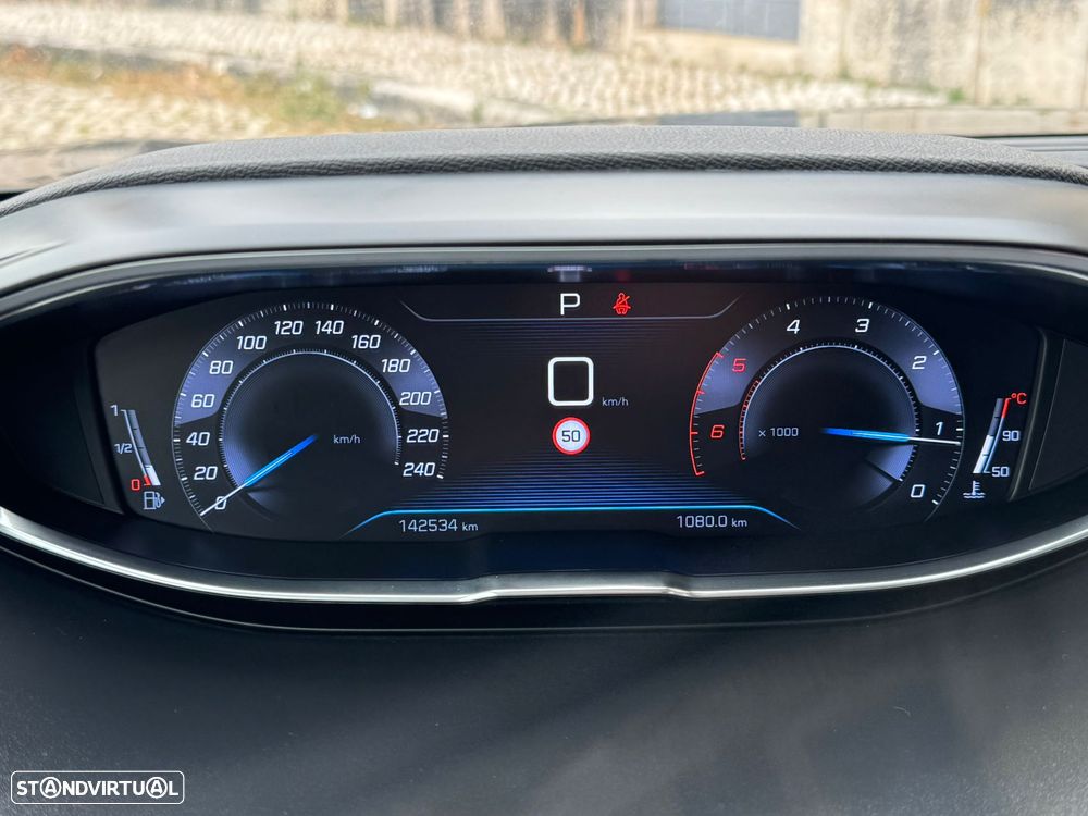 Peugeot 5008 BlueHDI 130 EAT8 Active - 6
