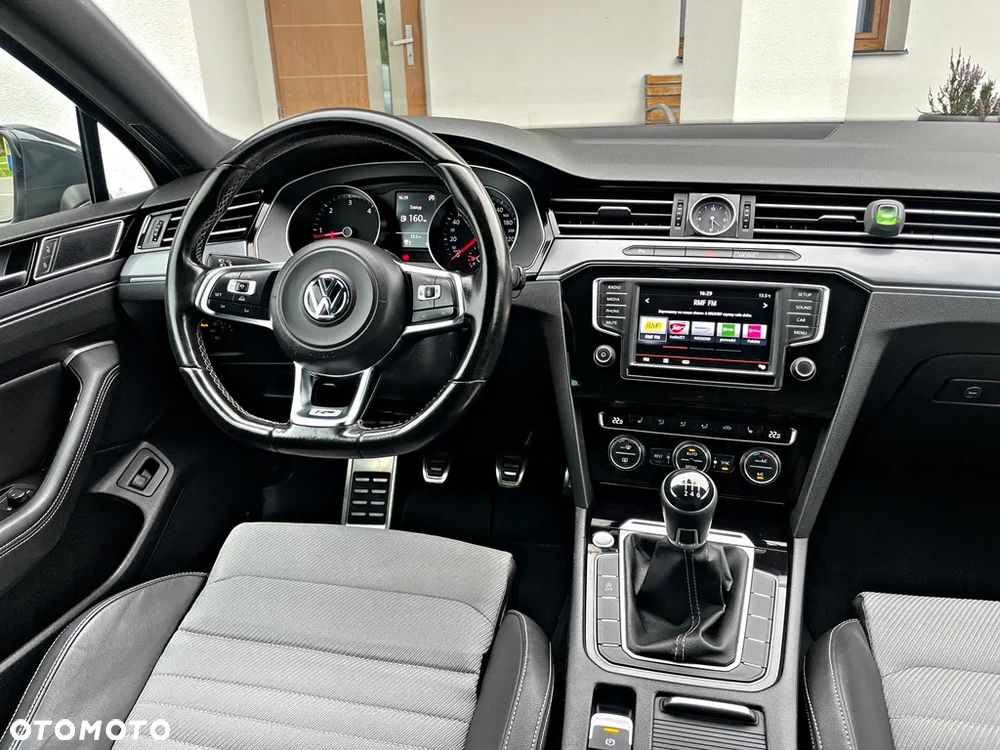 Volkswagen Passat Variant 1.6 TDI (BlueMotion Technology) Comfortline - 25