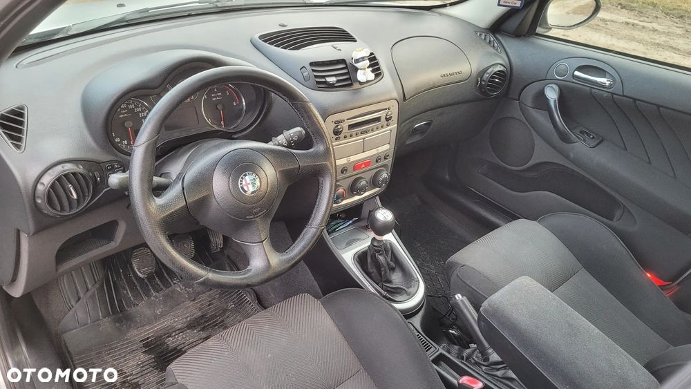 Alfa Romeo 147 1.9 JTD 8V Impression - 9