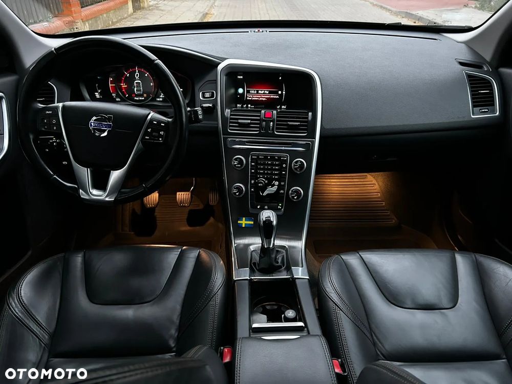 Volvo XC 60 D4 Drive-E Momentum - 12