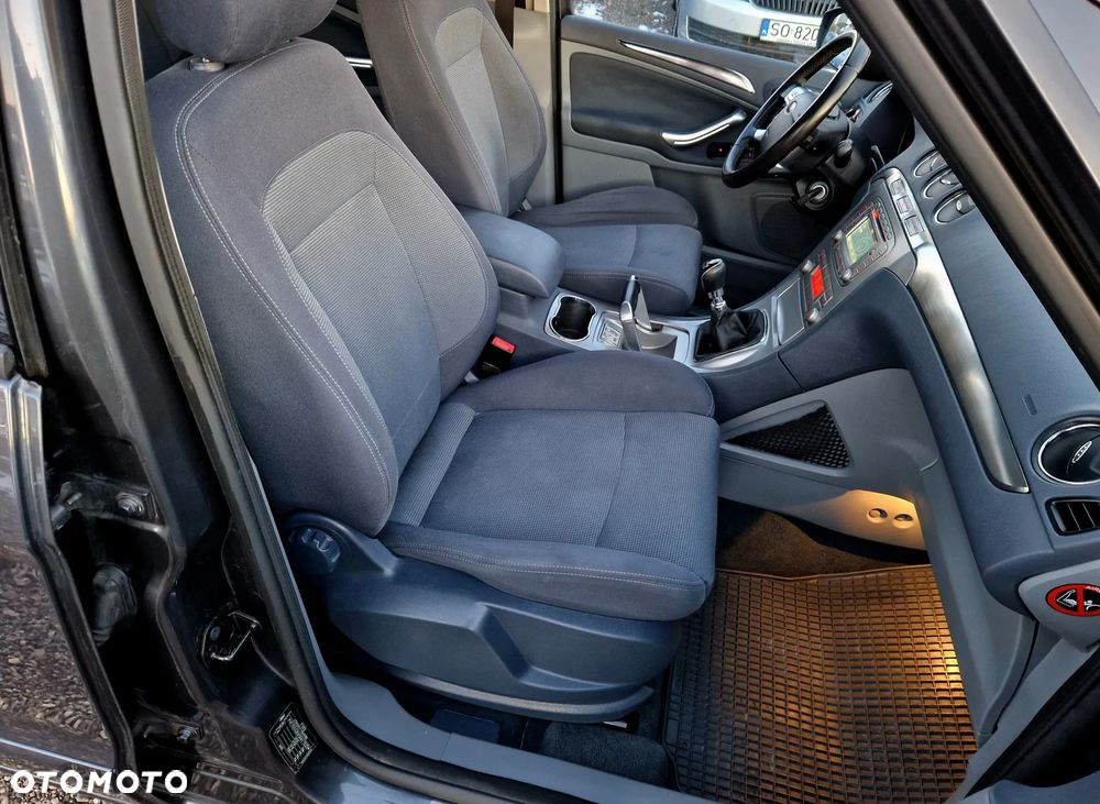Ford S-Max 2.5 Titanium - 18