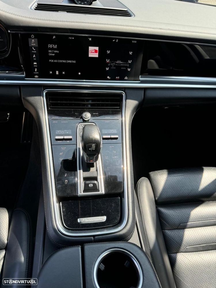 Porsche Panamera 4 S - 45
